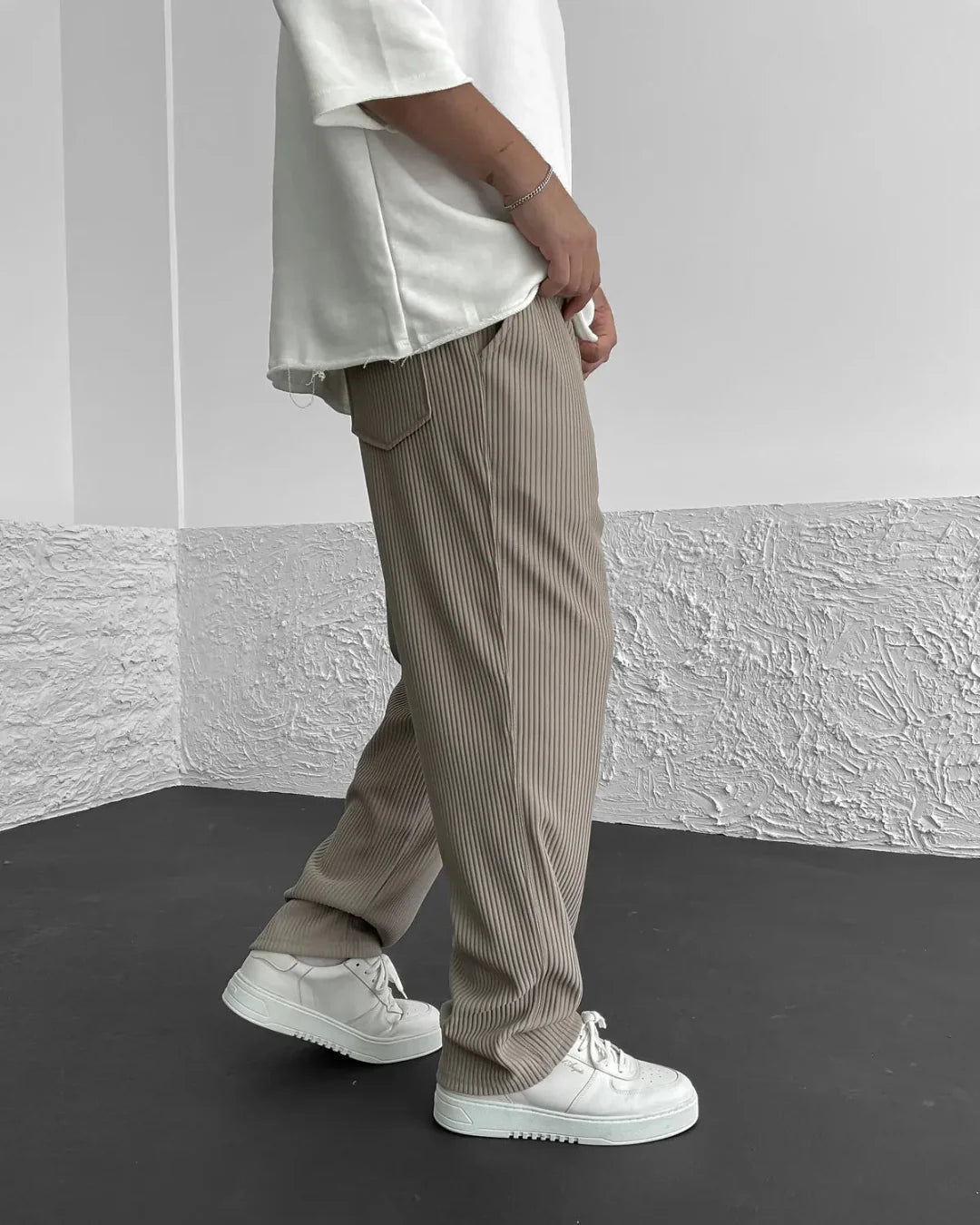 RAÉL | Luxe Rib Trousers in Relaxed Fit